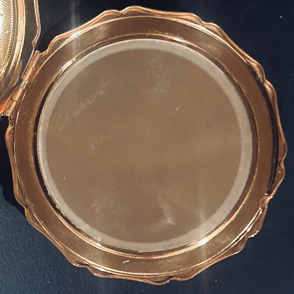 Makeup/Powder Compact Mirror - Picture 6 of 8